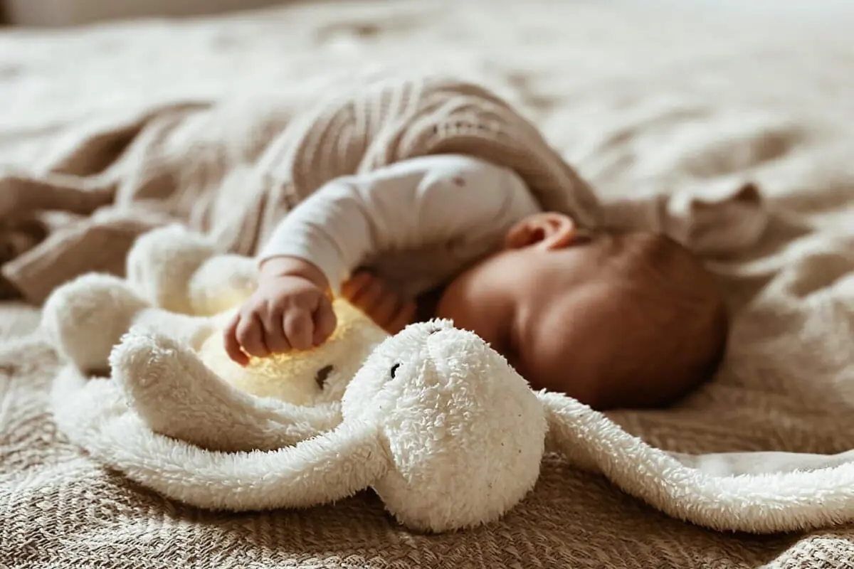 White Noise for Babies – How myHummy Helps with Sleep & Soothing